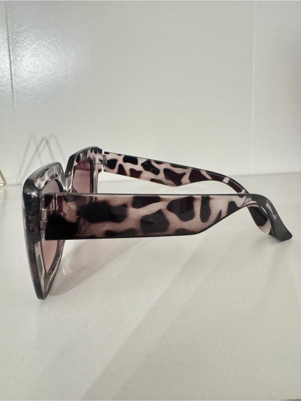 Women's Leopard Print Square Sunglasses NEW - Gradient Lenses - Picture 3 of 3